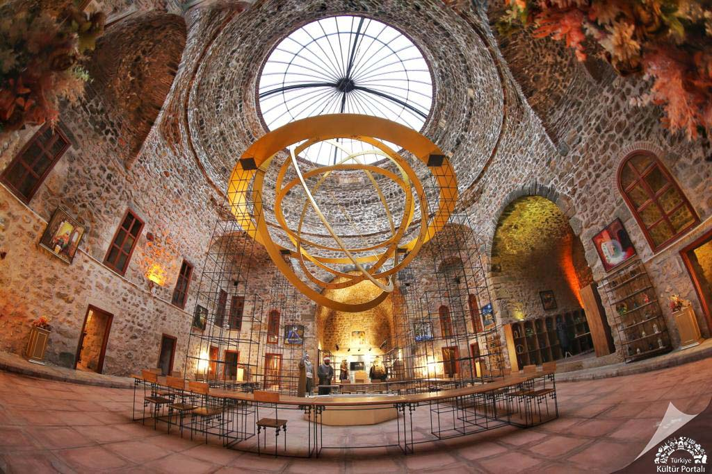 Niksar’da Gezilecek Yerler – Kale, Tarihi Mimari ve Doğa Manzaralı Bir Rota