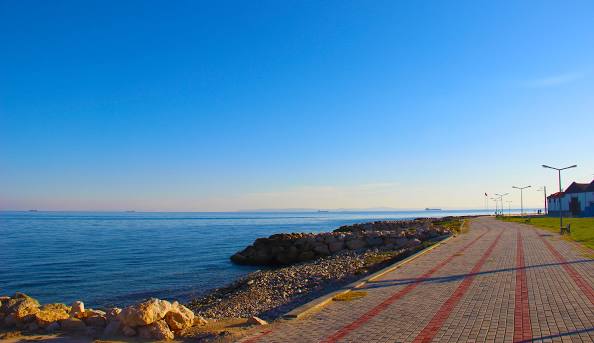 Şarköy’de Gezilecek Yerler – Tarihi Rum Köylerinden Koylara, Deniz ve Zeytin Dolu Bir Rota